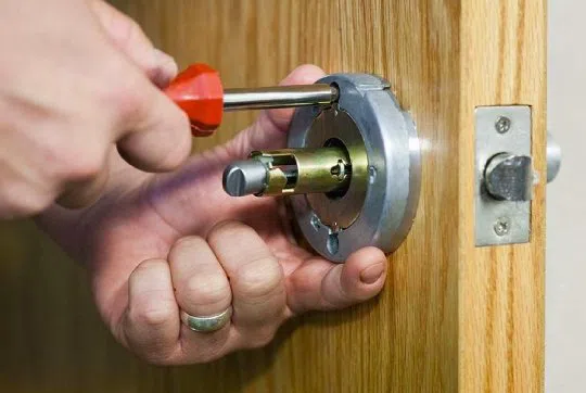 Palmetto Locksmith Store Palmetto, FL 941-676-3450 - emergency-unlock-01